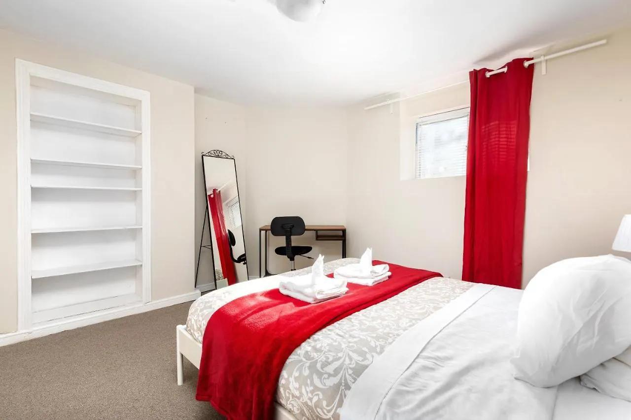 Rooms For Rent Beside U Of T Toronto 0*,  Canada