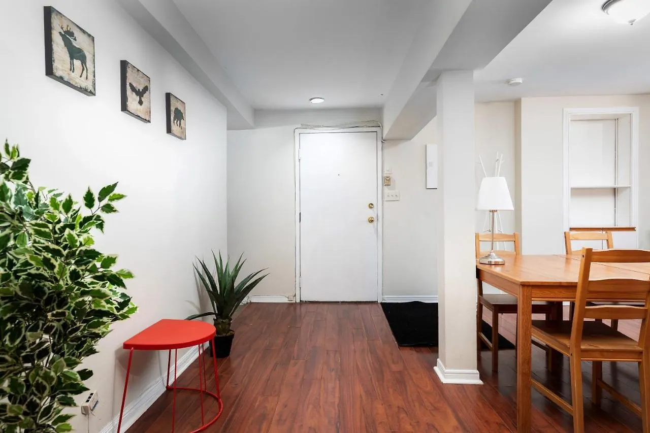 Rooms For Rent Beside U Of T location